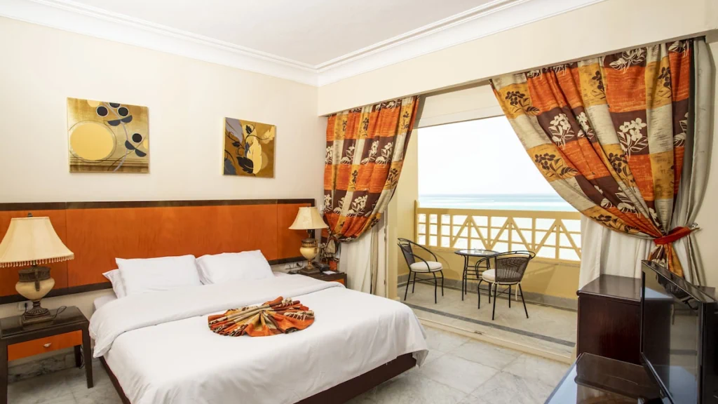 الفندق إيه أم سى رويال - الغردقة